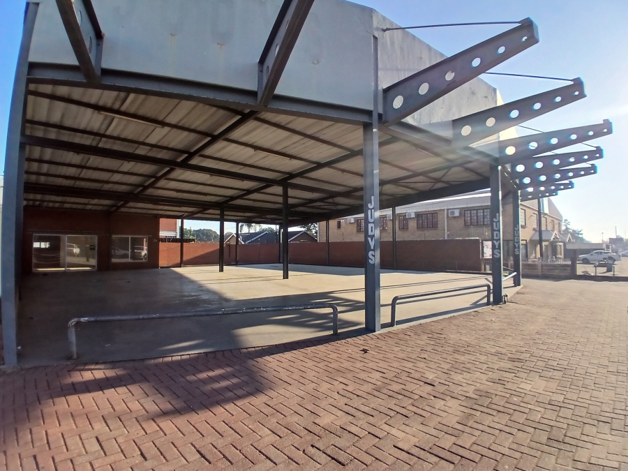 To Let commercial Property for Rent in Lower Bo-dorp North West